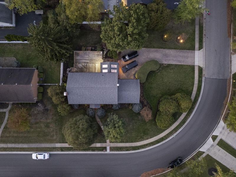 2560 Chartwell Road, Upper Arlington, OH 43220 Photo 3