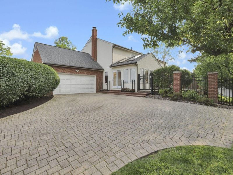 2560 Chartwell Road, Upper Arlington, OH 43220 Photo 41