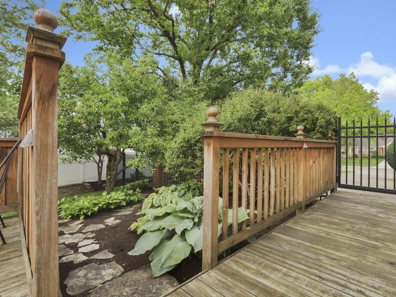 2560 Chartwell Road, Upper Arlington, OH 43220 Photo 42