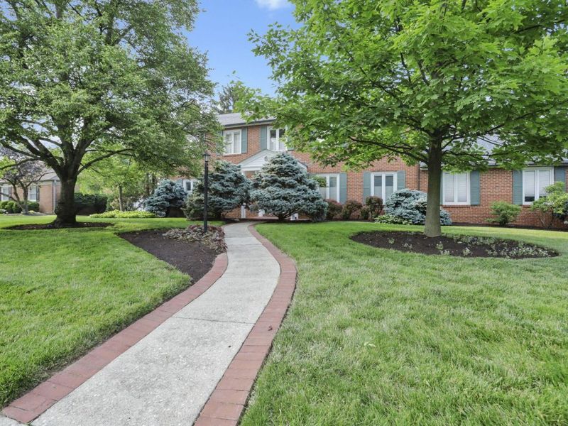 2560 Chartwell Road, Upper Arlington, OH 43220 Photo 9