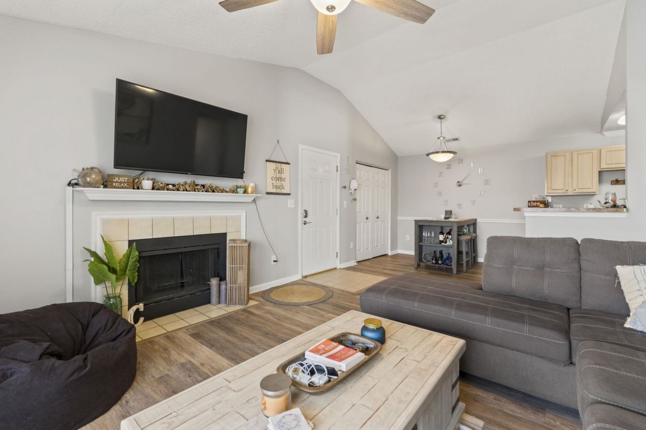 3761 Citation Way Photo 6