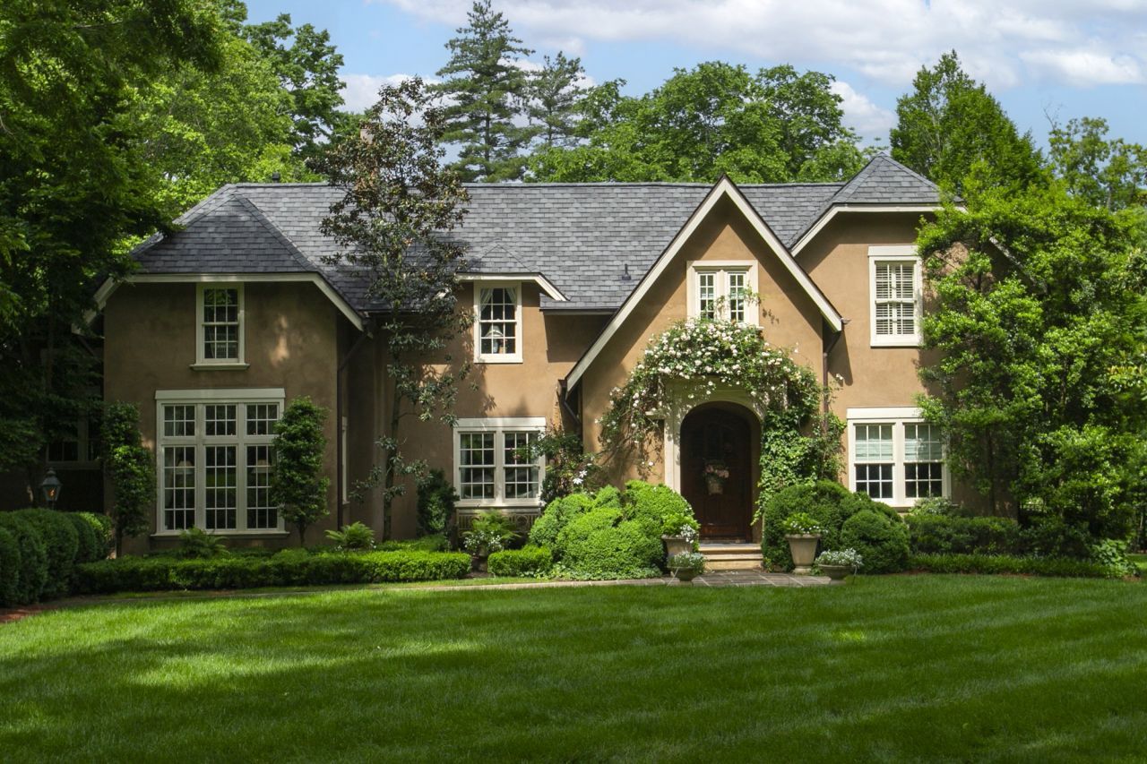 215 Lynnwood Blvd, Nashville, TN 37205 Main Photo