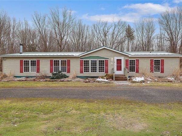 814 County Route 6 , Fulton, NY 13069