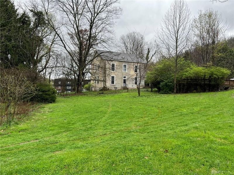 930 Eatondale Drive, Cincinnati, OH 45204 Photo 4