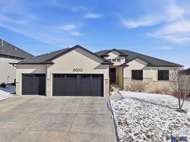 8820 Gold Dust Road , Lincoln, NE 68526