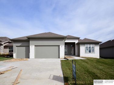10104 S 117th Street , Papillion, NE 68046