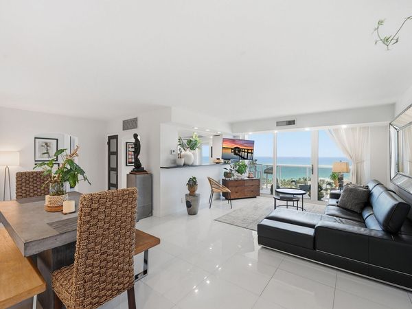 2715 N Ocean Boulevard, Unit Penthouse, Fort Lauderdale, FL 33308