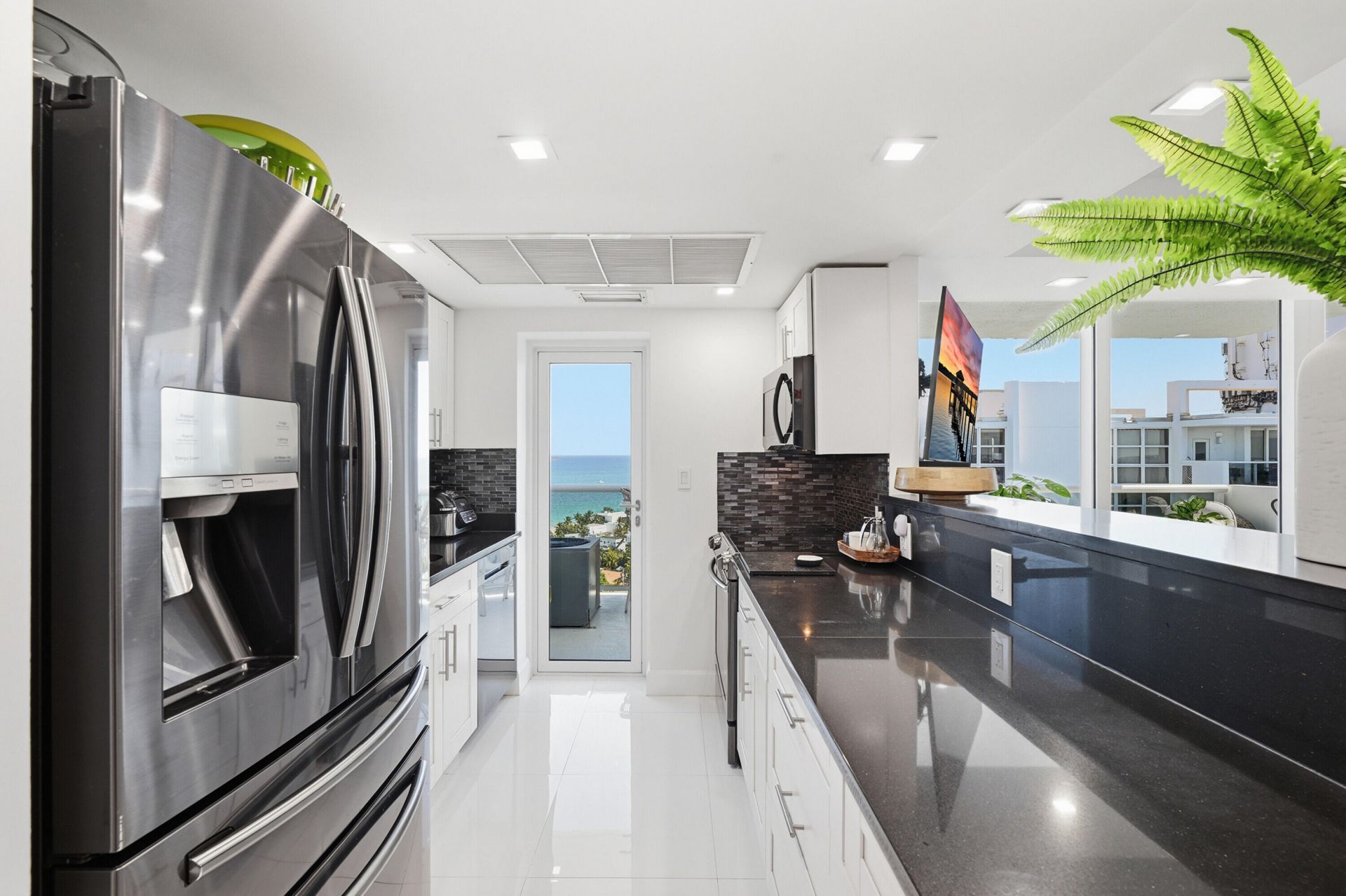 2715 N Ocean Boulevard, Unit Ph D, Fort Lauderdale, FL 33308 Photo