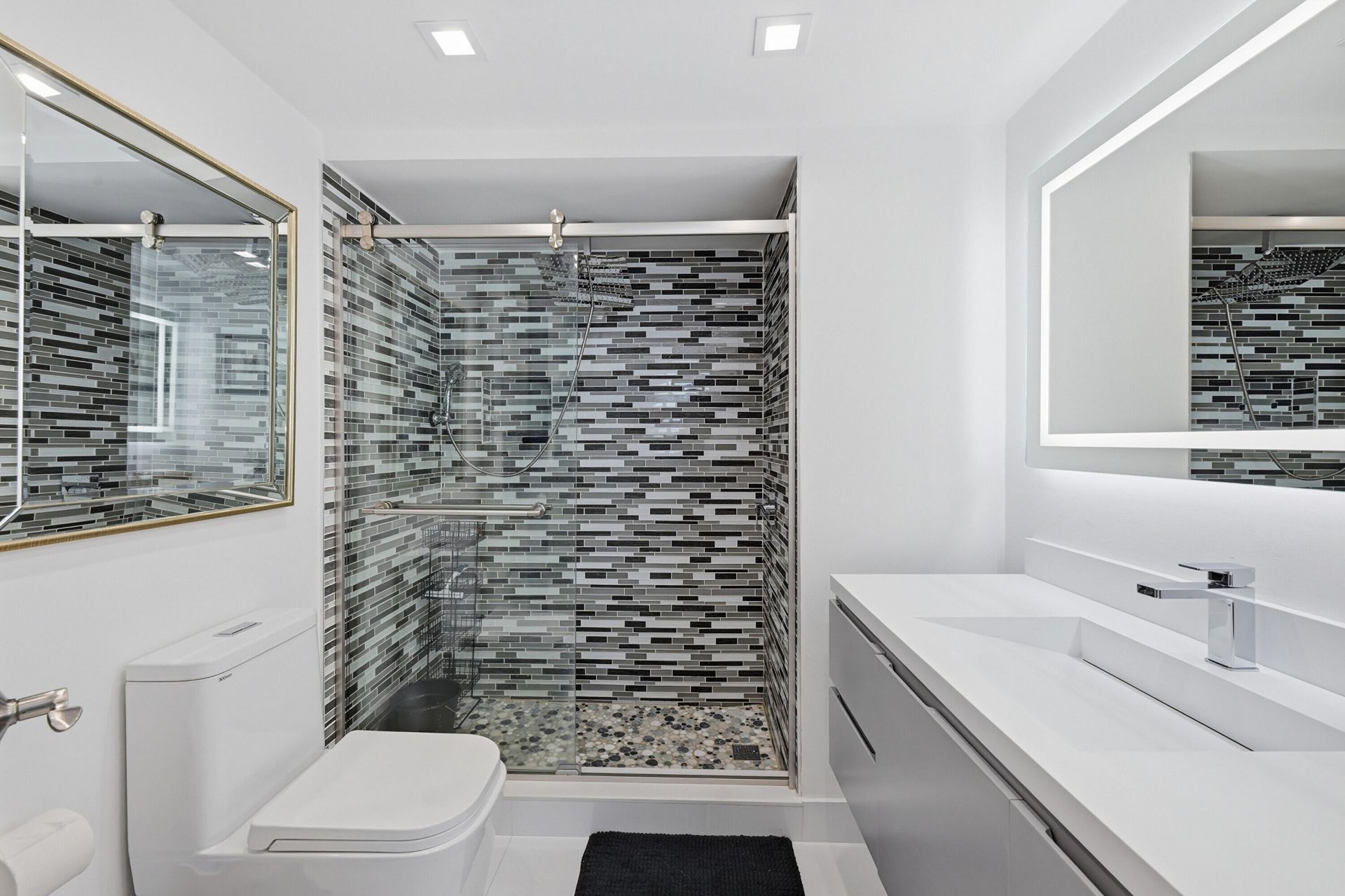 2715 N Ocean Boulevard, Unit Penthouse, Fort Lauderdale, FL 33308 Photo