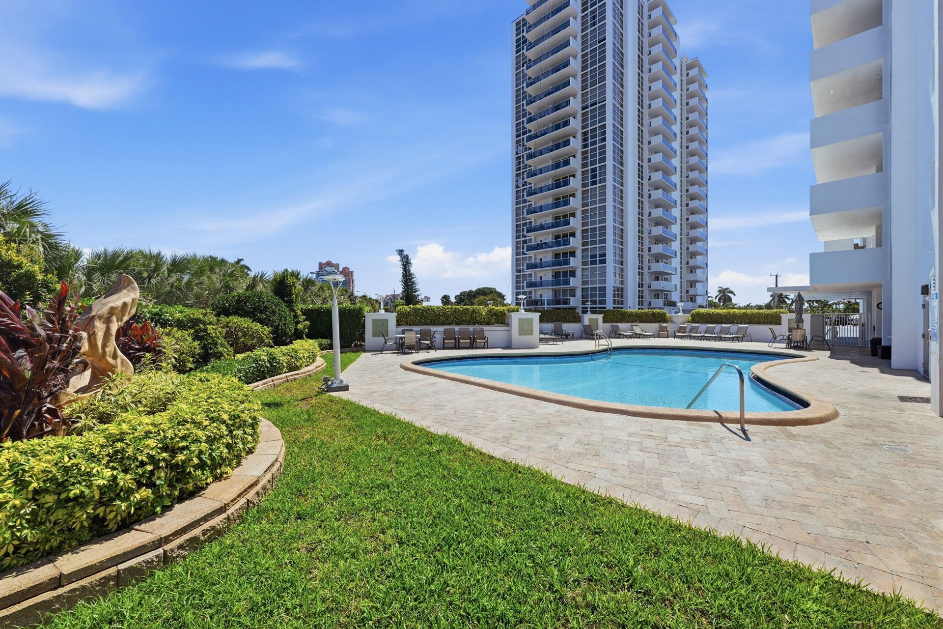 2715 N Ocean Boulevard, Unit Penthouse, Fort Lauderdale, FL 33308 Photo