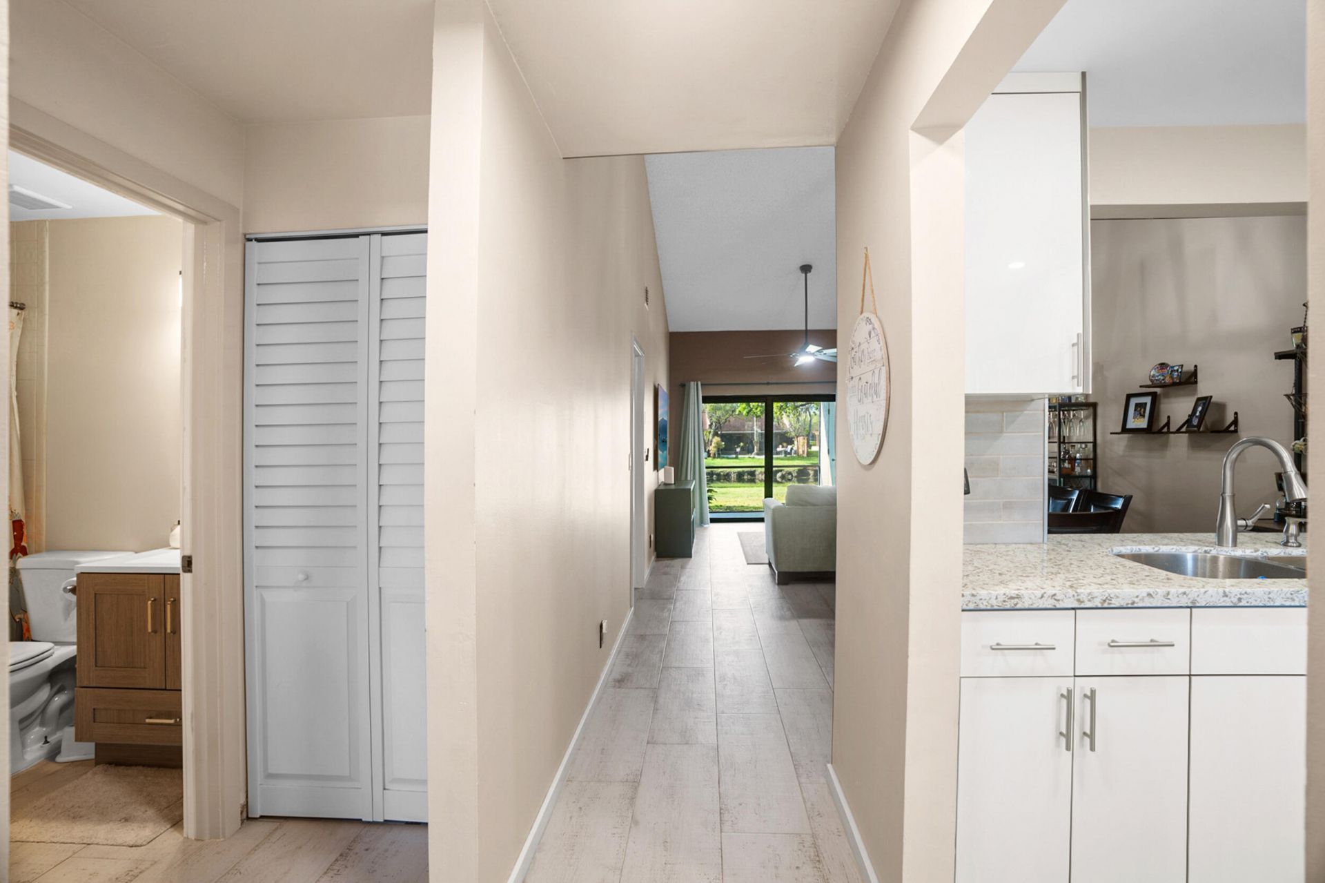 7906 NW 10th Street, Unit 7906, Plantation, FL 33322 Photo