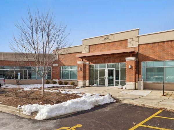800 E Woodfield Road , Unit 117, Schaumburg, IL 60173