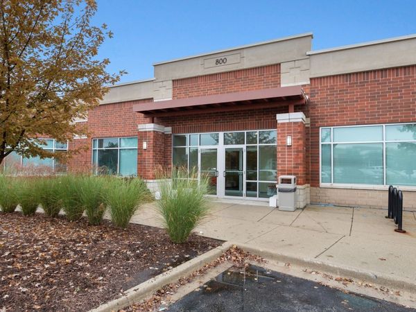 800 E Woodfield Road, Unit 117, Schaumburg, IL 60173