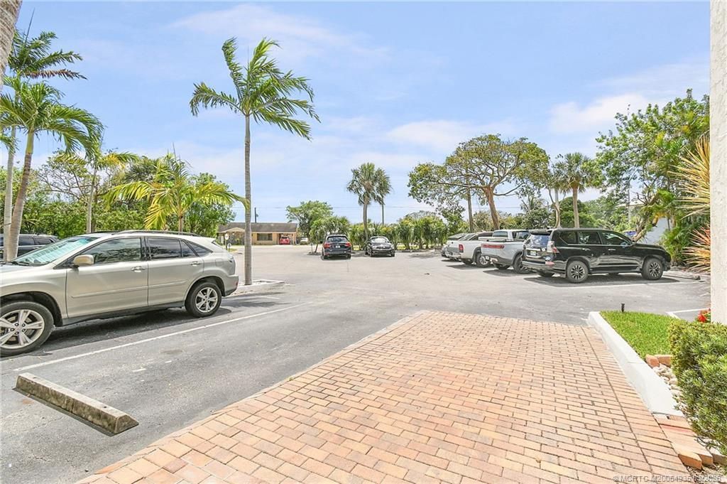 3129 SE Indian Street, Unit 3, Stuart, FL 34997 Photo