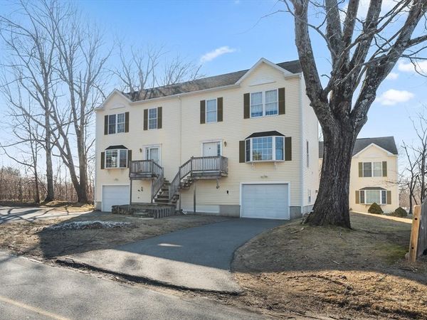 12 Central Tree Road, Unit 2, Rutland, MA 01543