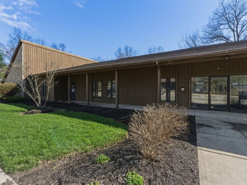 2641 Oakstone Drive, Unit 11, Columbus, OH 43231 Photo 1