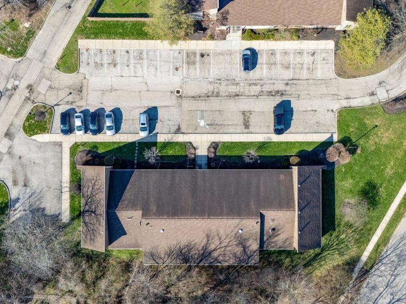 2641 Oakstone Drive, Unit 11, Columbus, OH 43231 Photo 14