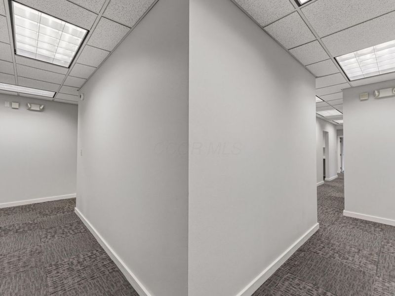 2641 Oakstone Drive, Unit 11, Columbus, OH 43231 Photo 22