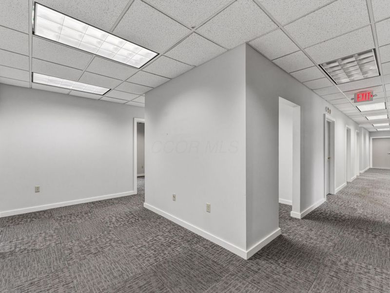 2641 Oakstone Drive, Unit 11, Columbus, OH 43231 Photo 23