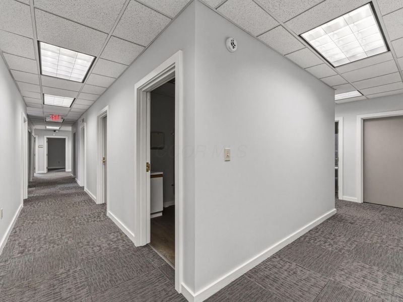 2641 Oakstone Drive, Unit 11, Columbus, OH 43231 Photo 24