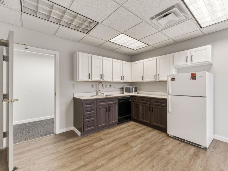 2641 Oakstone Drive, Unit 11, Columbus, OH 43231 Photo 30