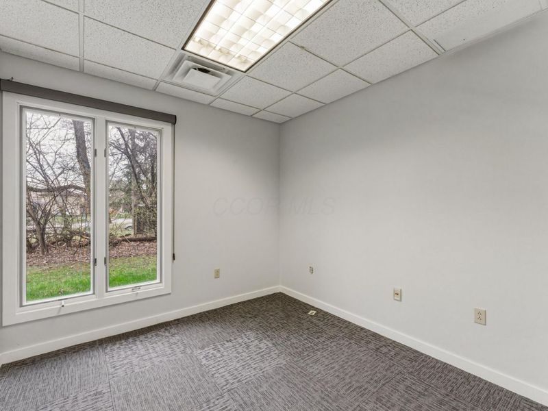 2641 Oakstone Drive, Unit 11, Columbus, OH 43231 Photo 38