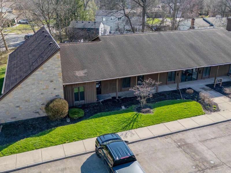 2641 Oakstone Drive, Unit 11, Columbus, OH 43231 Photo 9