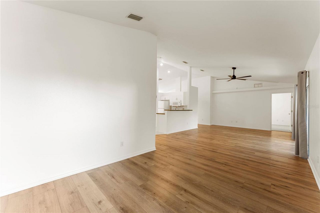 6523 65th Avenue Drive E, Bradenton, FL 34203 Photo