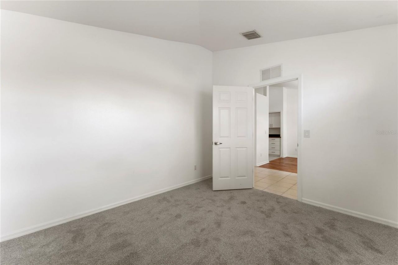 6523 65th Avenue Drive E, Bradenton, FL 34203 Photo