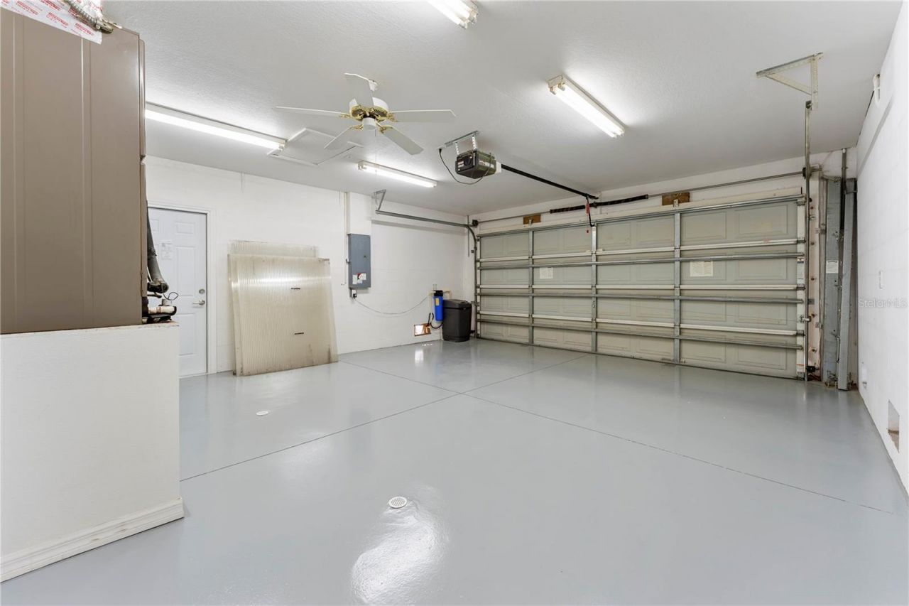 6523 65th Avenue Drive E, Bradenton, FL 34203 Photo