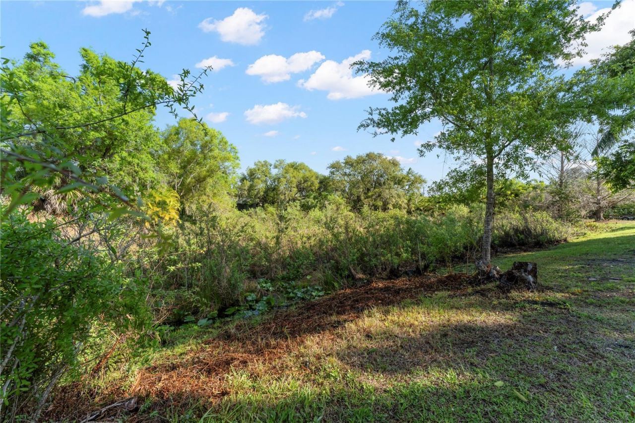 6523 65th Avenue Drive E, Bradenton, FL 34203 Photo