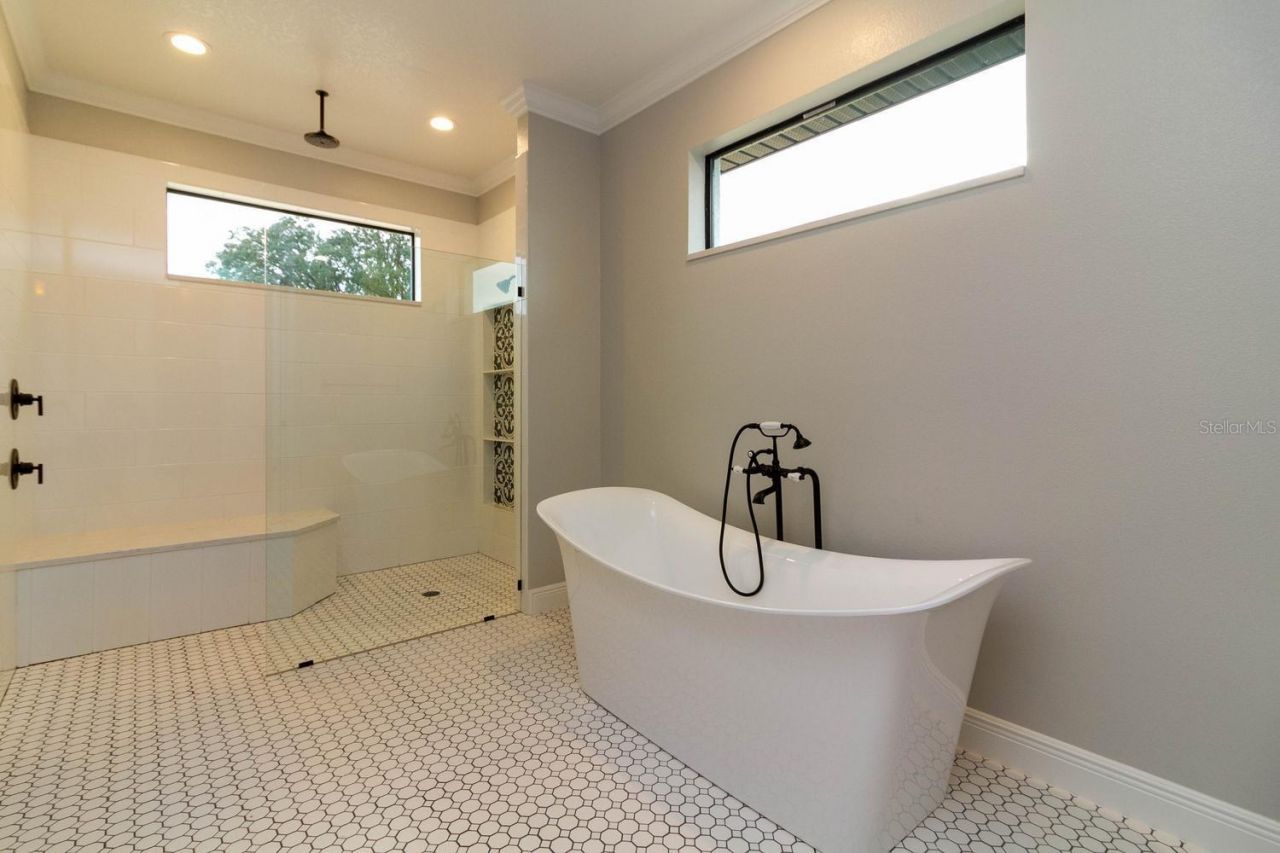 Tbd Lot 01000 Silver Drive, Umatilla, FL 32784 Photo