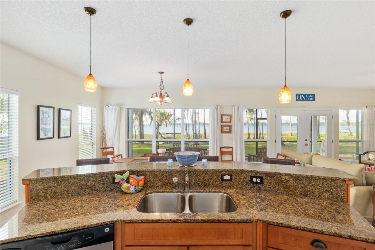 2499 SE 30th Street , Melrose, FL 32666 Photo