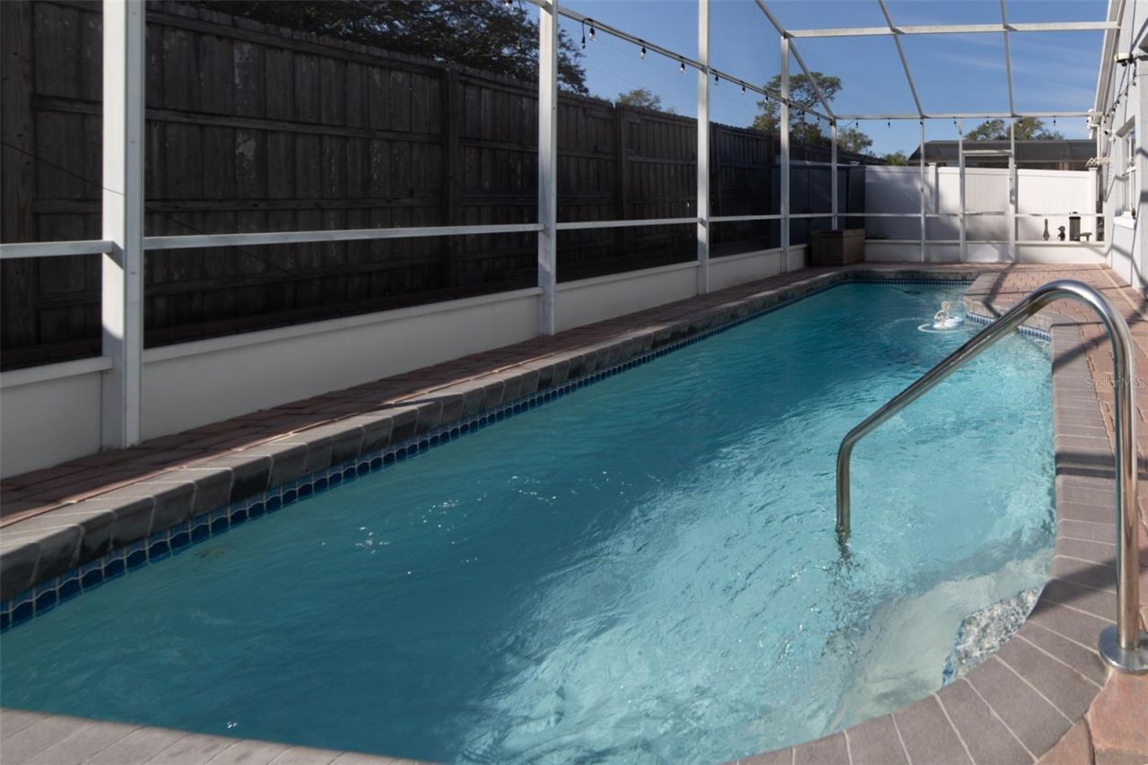 1352 Woodfield Oaks Drive, Apopka, FL 32703 Photo