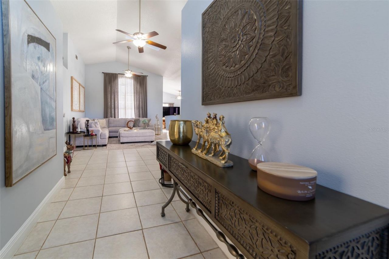 1352 Woodfield Oaks Drive, Apopka, FL 32703 Photo