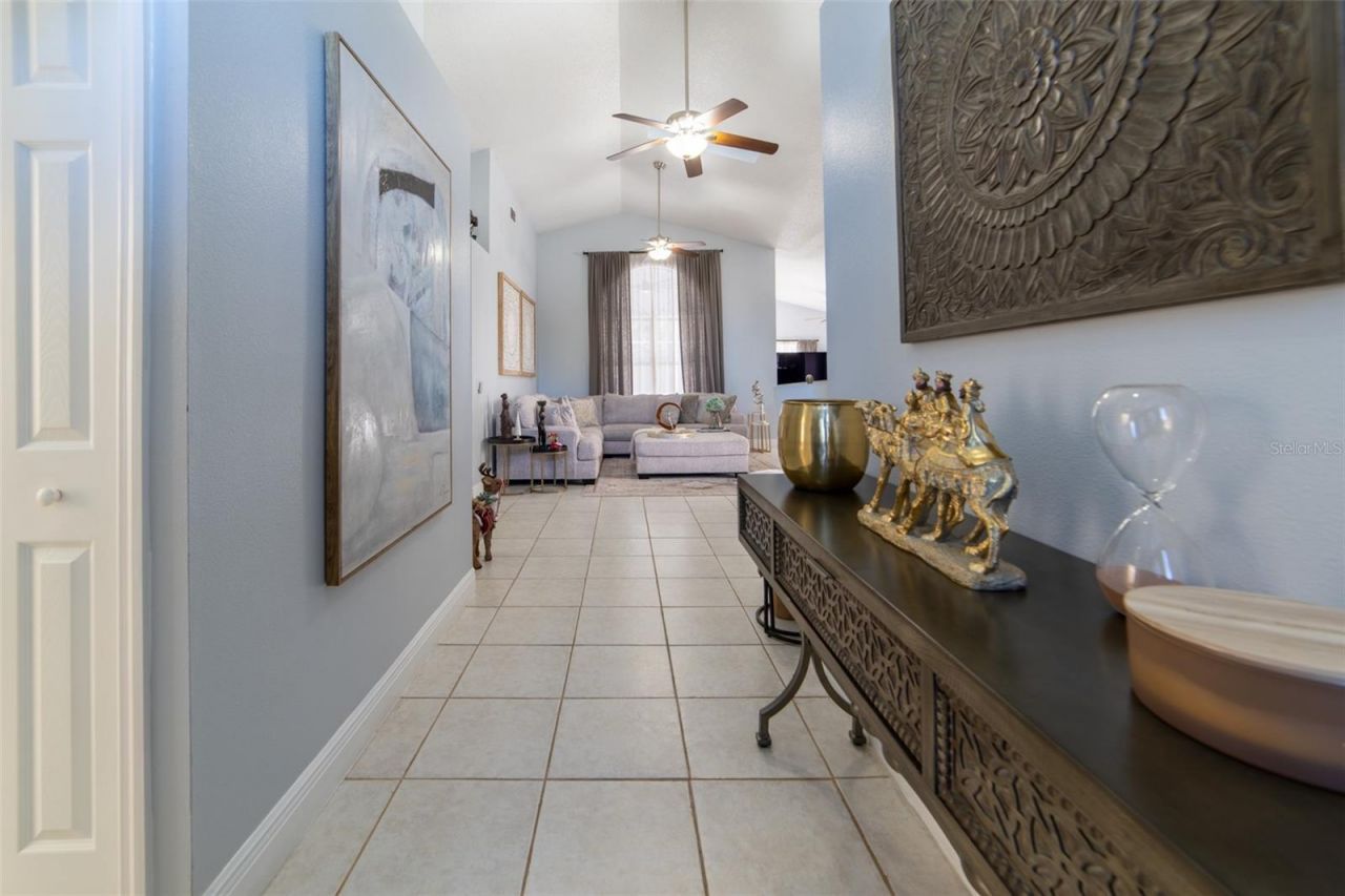 1352 Woodfield Oaks Drive, Apopka, FL 32703 Photo