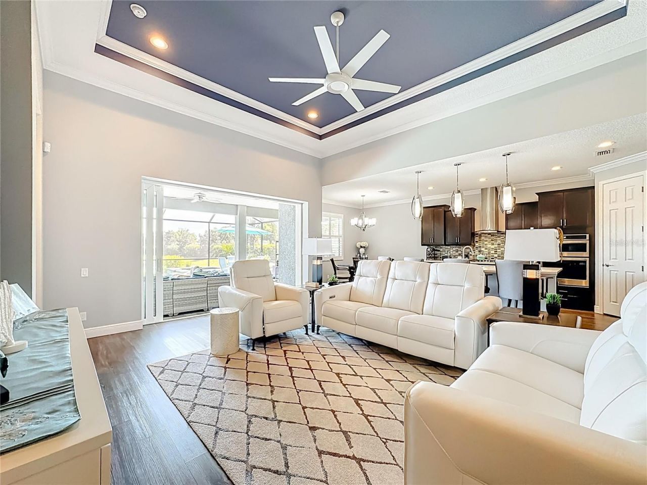 1025 Siberian Glen, Bradenton, FL 34212 Photo