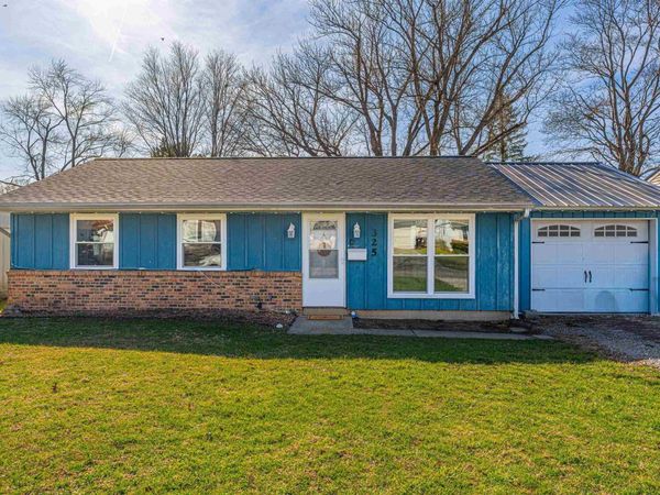 325 McDivitt Avenue, Lincoln, IL 62656