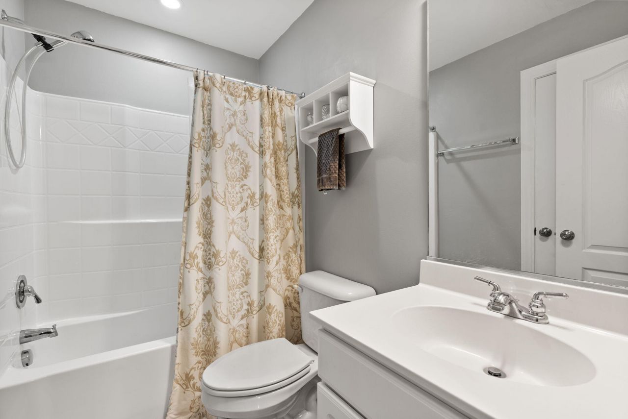 1841 Brittlebush Lane Photo 22