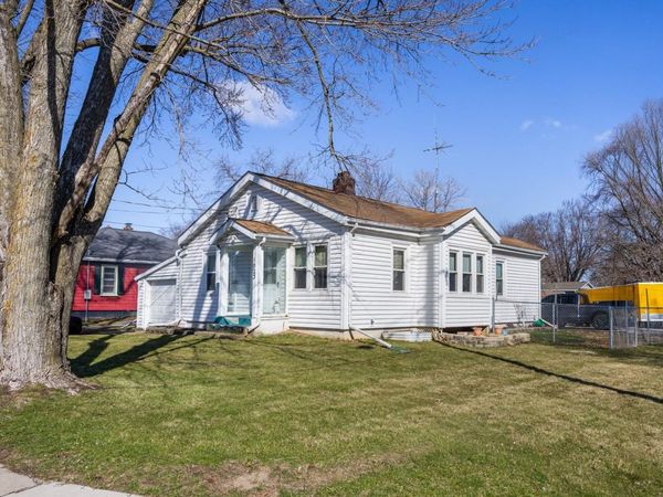 1023 Black Bridge Road, Janesville, WI 53545