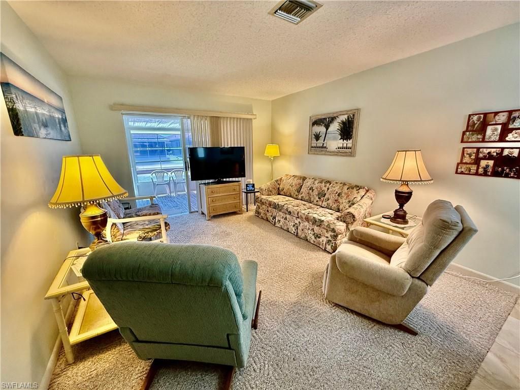 318 Joel Blvd , Lehigh Acres, FL 33936 Photo