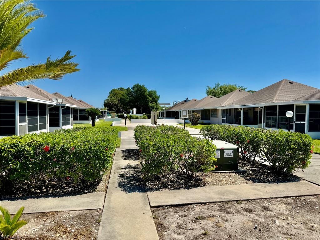 318 Joel Blvd , Lehigh Acres, FL 33936 Photo