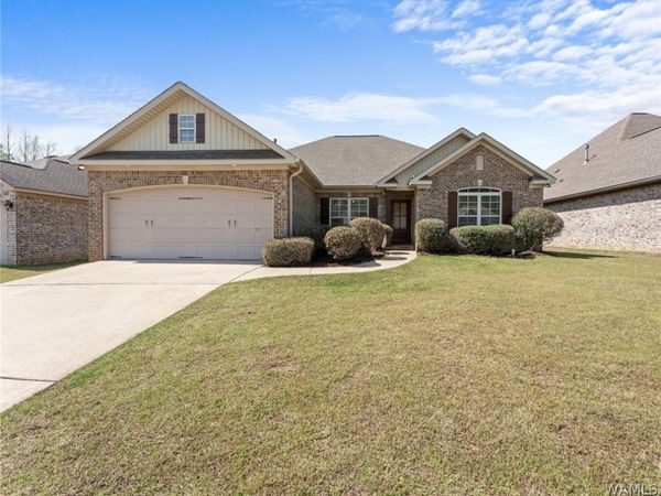 13986 Knoll Pointe Drive, Northport, AL 35475