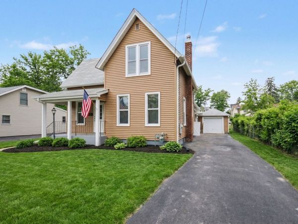 29 N Green Street , Carpentersville, IL 60110