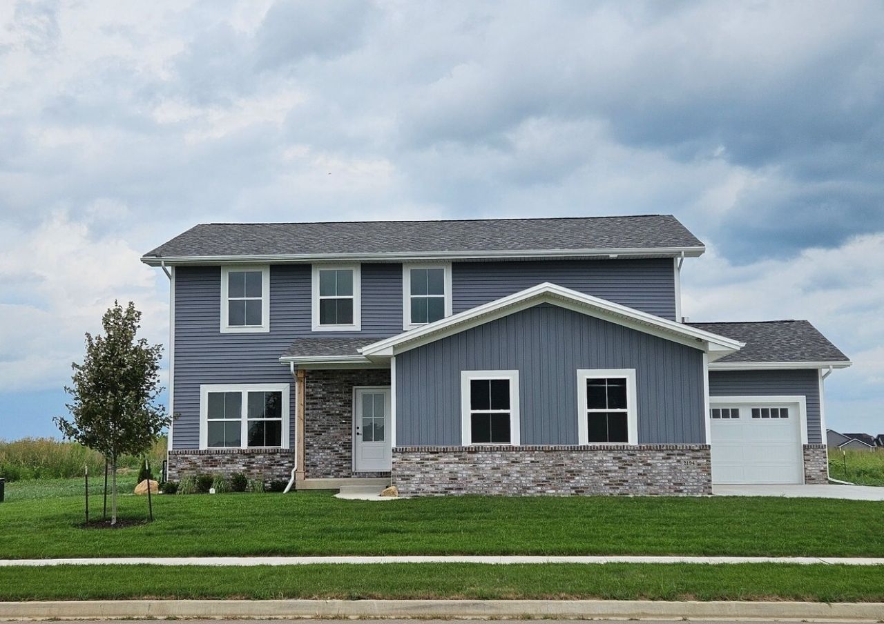 109 Dugan Trail, Downs, IL 61736 Main Photo