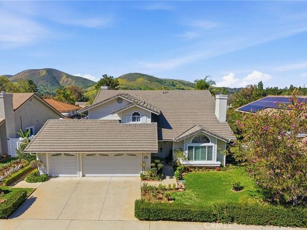 777 Covewood Street, Oak Park, CA 91377