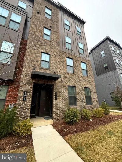 12905 Sunrise Ridge Alley, Unit 77, Herndon, VA 20171 Main Photo