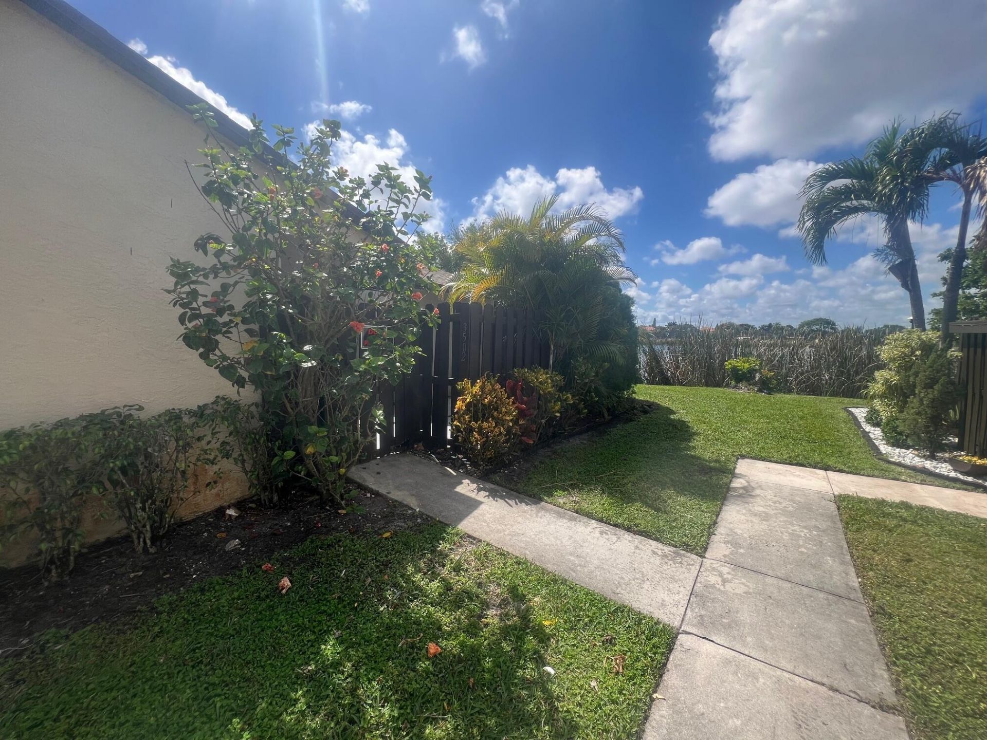 3502 Waterview Circle, Palm Springs, FL 33461 Main Photo