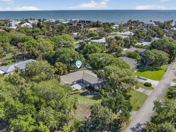 1926 Surfside Terrace, Vero Beach, FL 32963