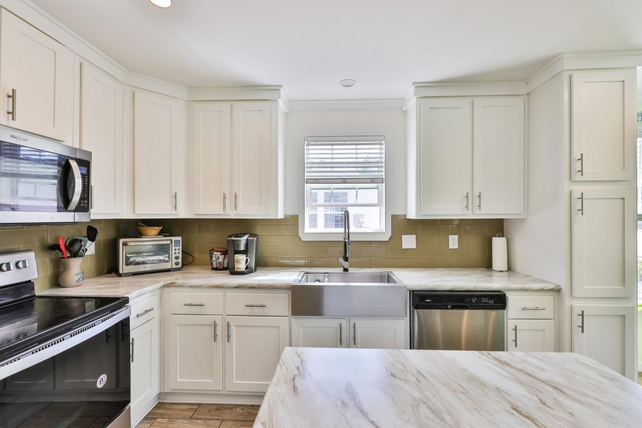 4036 Bubeck Dr. Photo 8